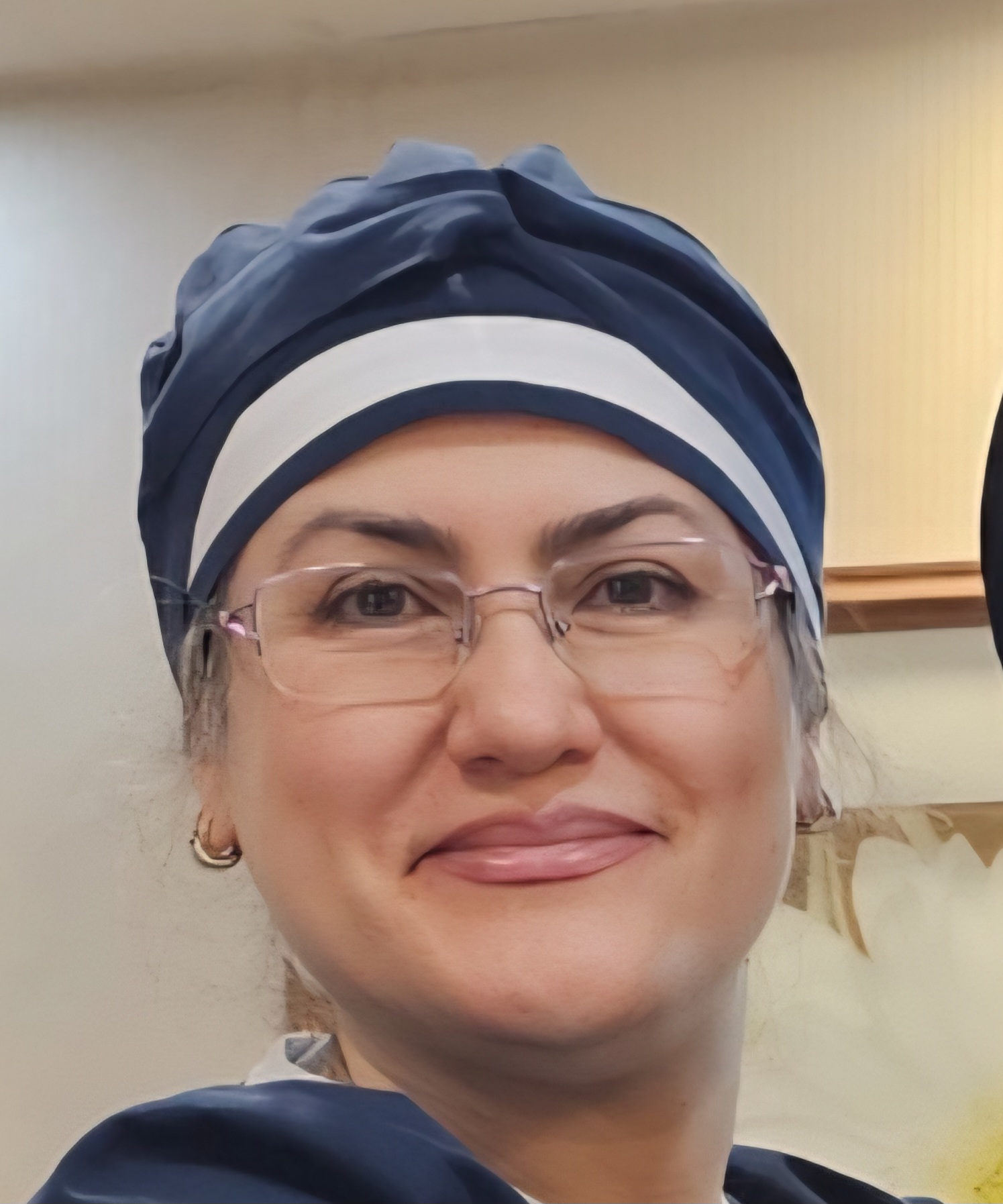 دکتر لیدا وکیل التجار